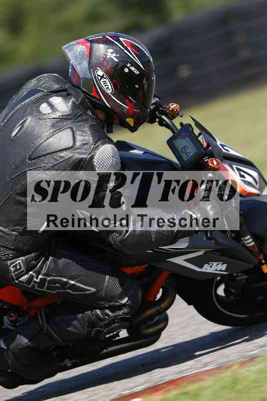 /43 08.08.2025 Discover the Bike ADR/Race 3 rot/72